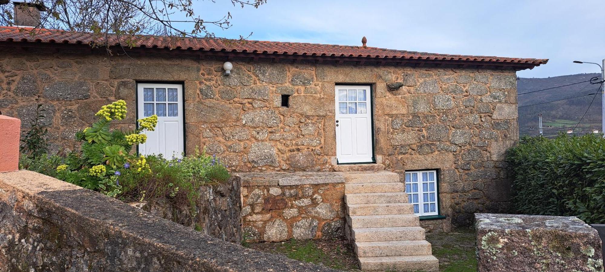 Refugio Dos Cartolas Sao Mamede de Infesta Luaran gambar